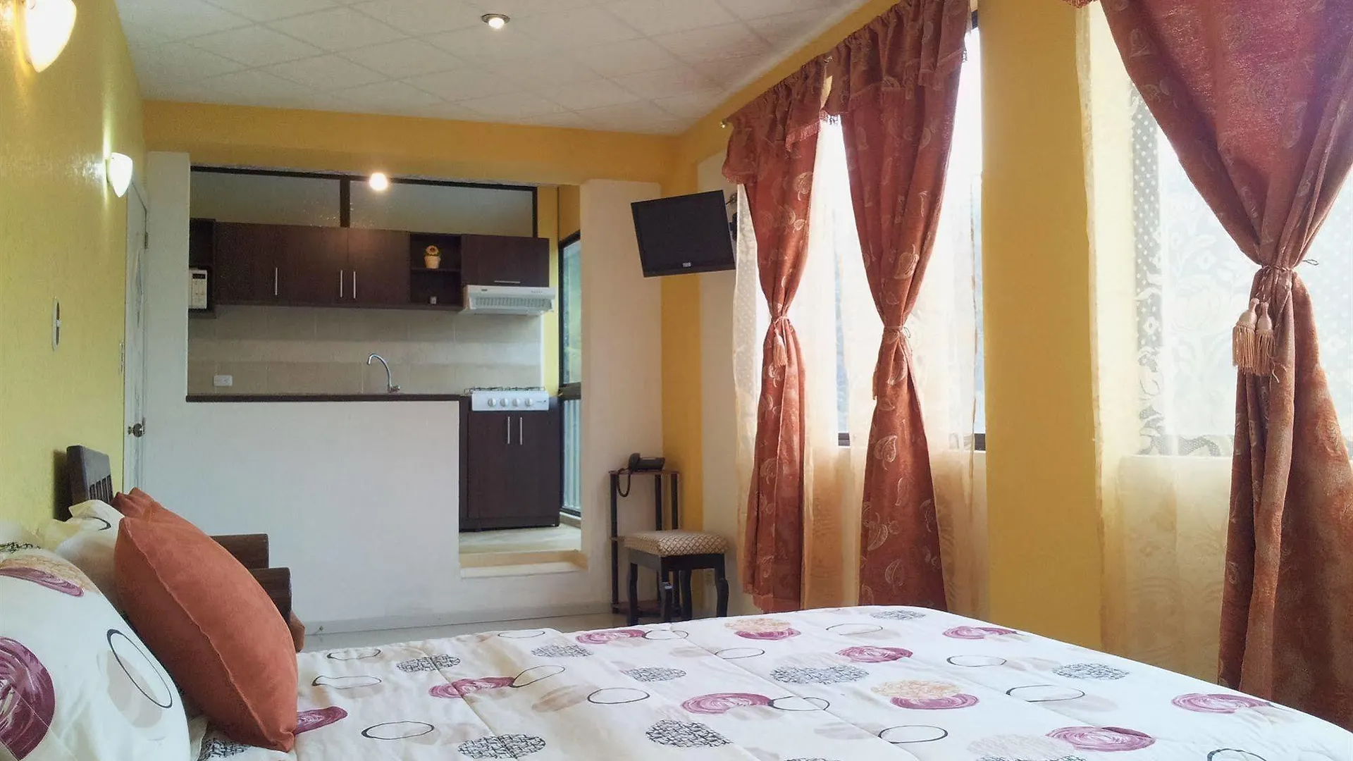 Guest house Chezelena Suites & Apartments Quito