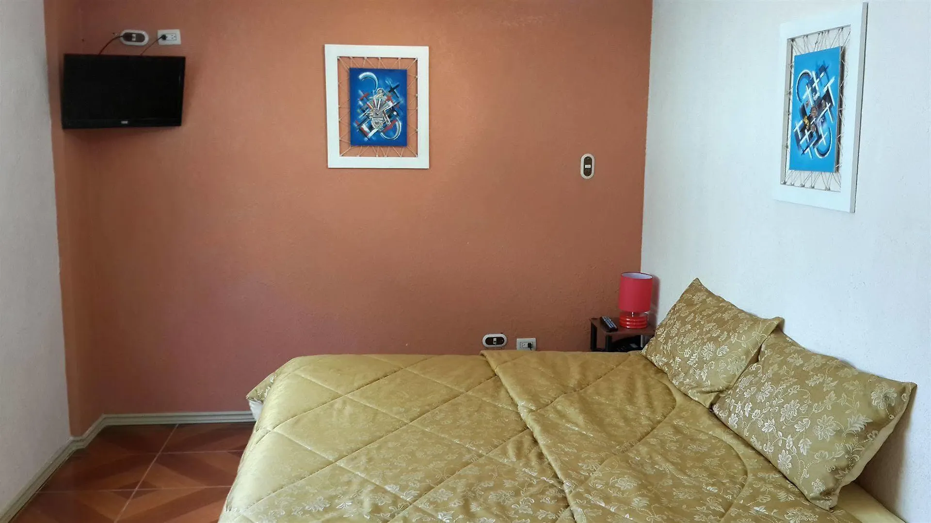 ** Guest house Chezelena Suites & Apartments Quito Ecuador