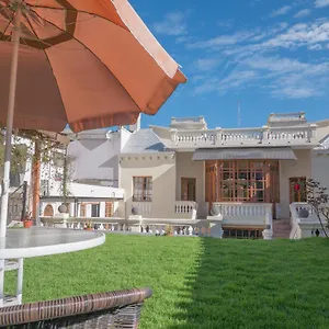 4* Bed & Breakfast Casona 1914 - Gothic Cathedral View Rooftop