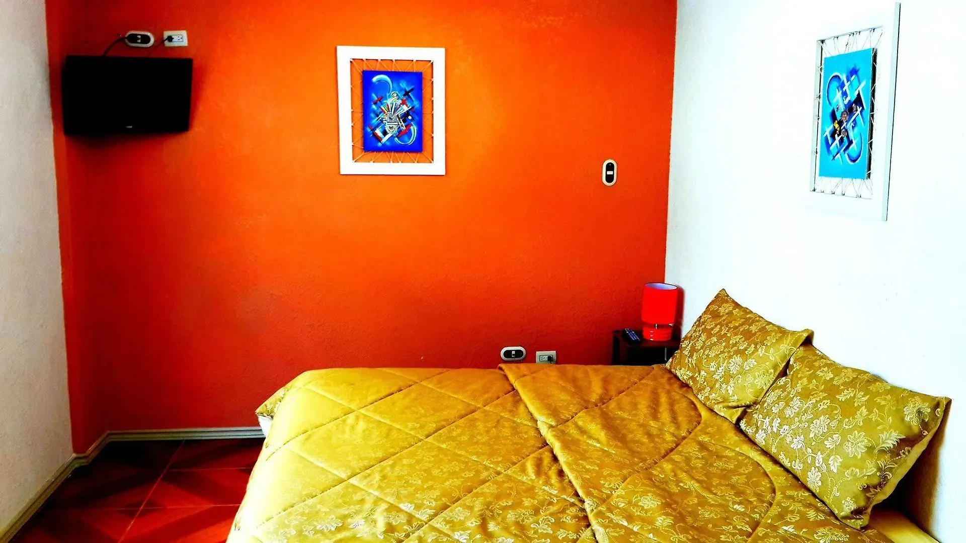 Chezelena Suites & Apartments Quito